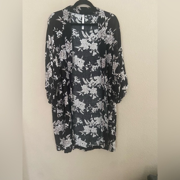Spiritual Gangster Black Maya Floral Tie Kimono Cardigan One Size Pocket - Picture 2 of 7